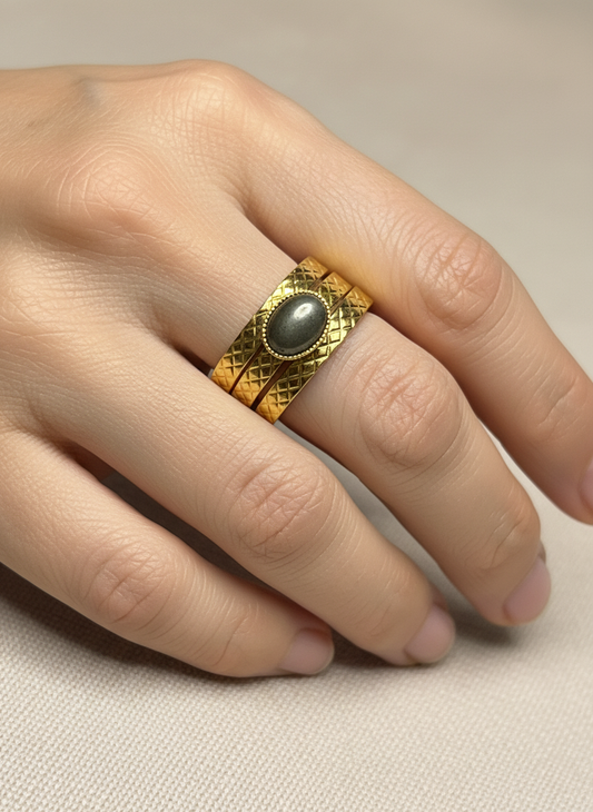 Bague Pyrite 3 anneaux plaqué or portée