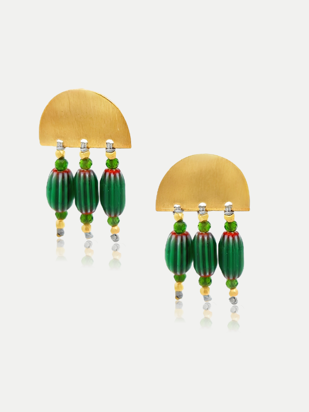 Boucles d'oreilles Diopside perles du Ghana